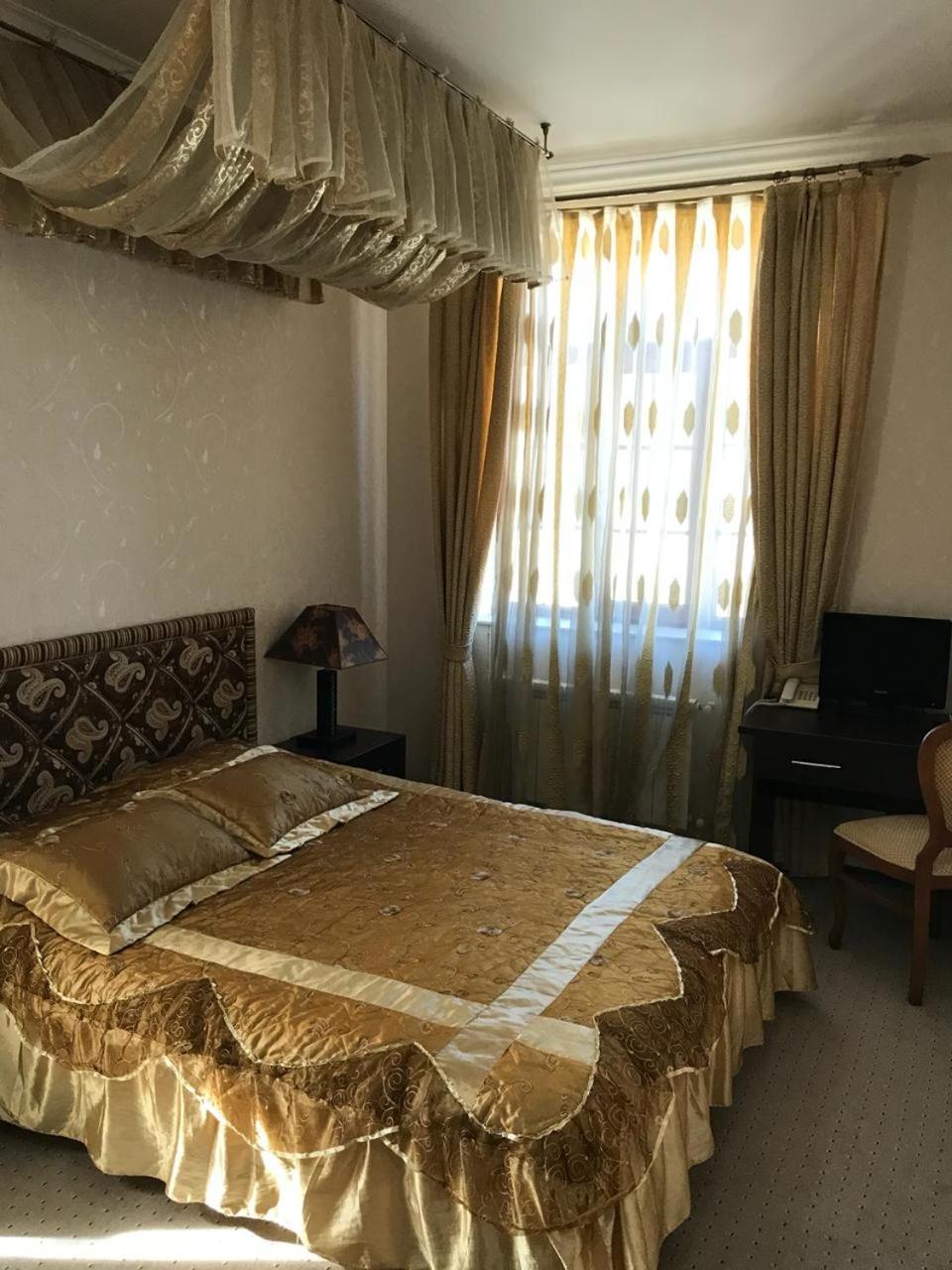 Villa Petrolea Hotel Baku Bagian luar foto