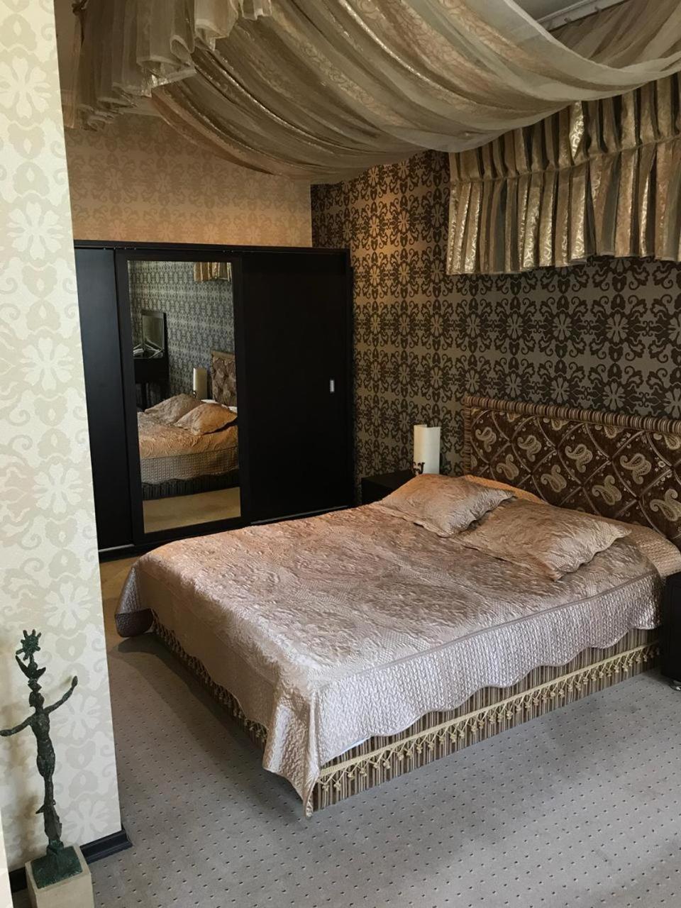 Villa Petrolea Hotel Baku Bagian luar foto