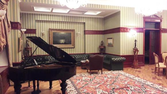 Villa Petrolea Hotel Baku Bagian luar foto