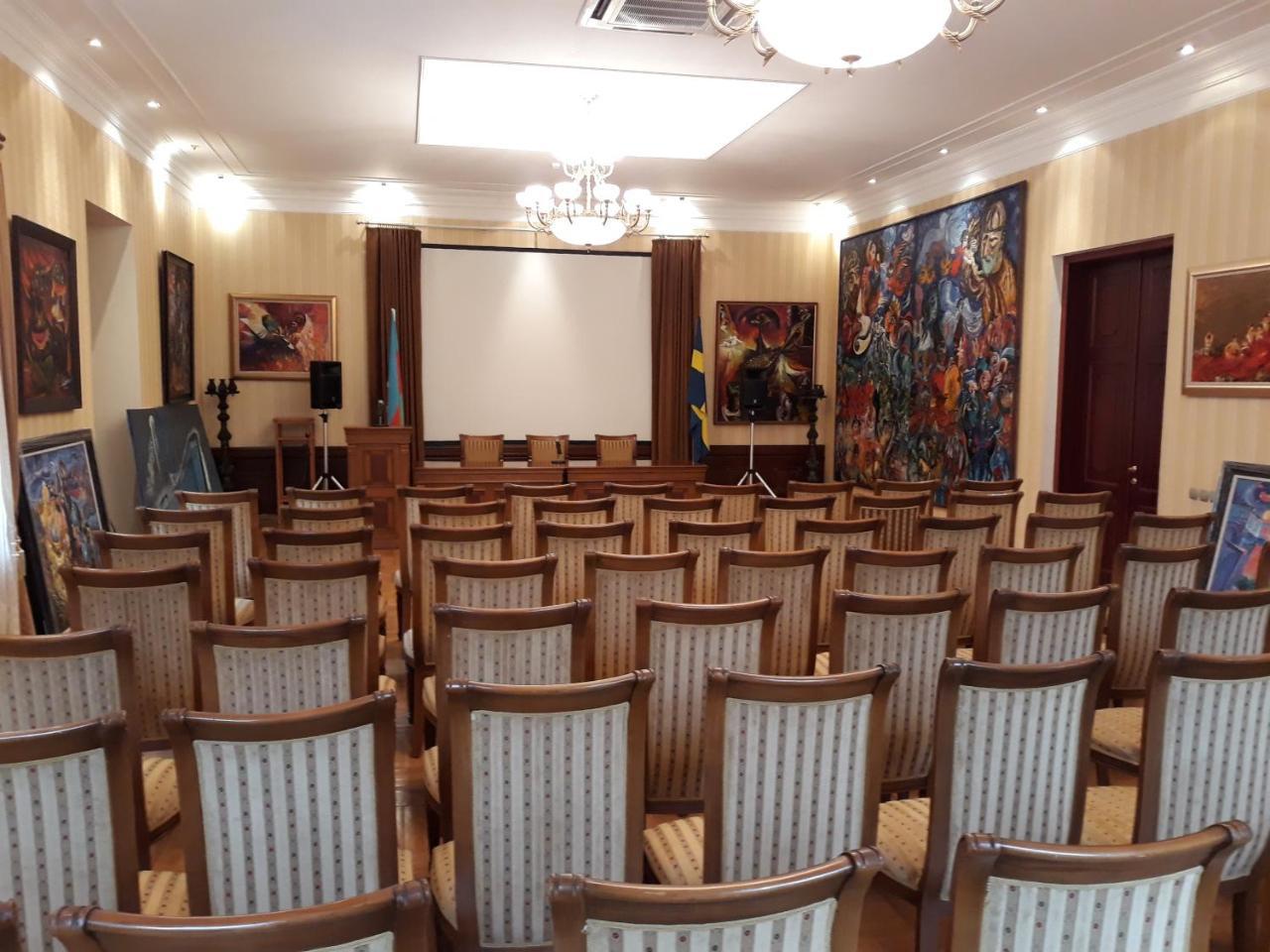 Villa Petrolea Hotel Baku Bagian luar foto